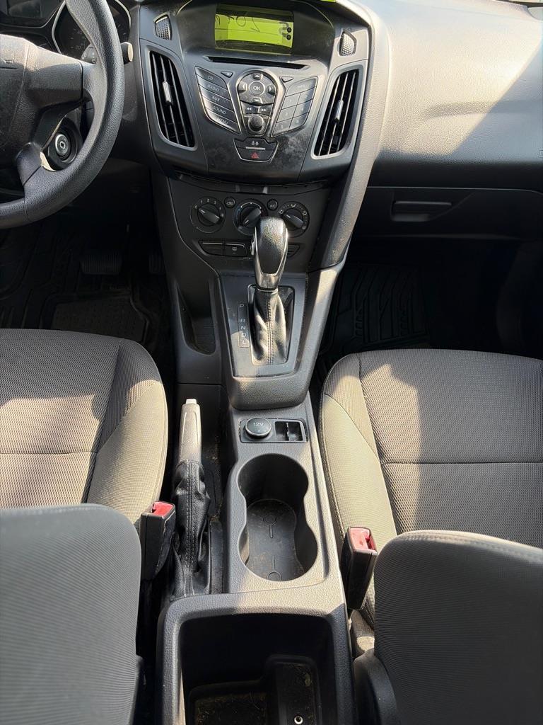 Ford Focus S Sedan 2013