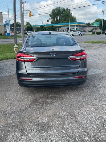 Ford Fusion S 2019