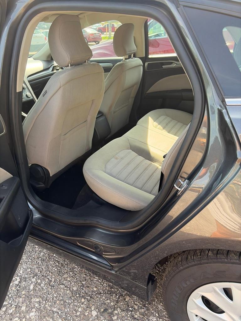 Ford Fusion S 2019