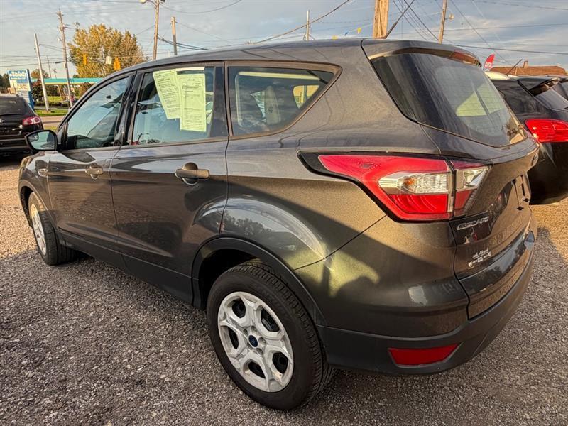 Ford Escape S FWD 2018