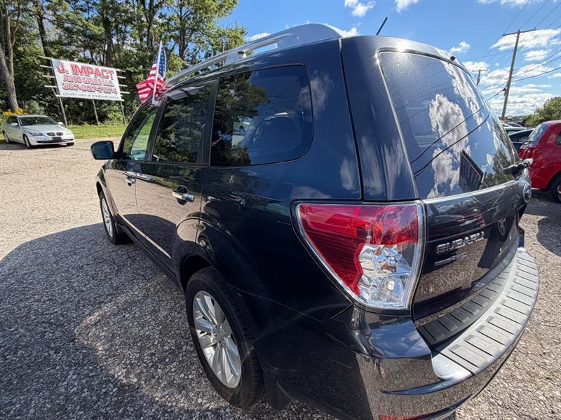 Subaru Forester 2.5X Limited 2011