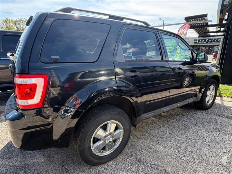 Ford Escape XLT FWD 2012
