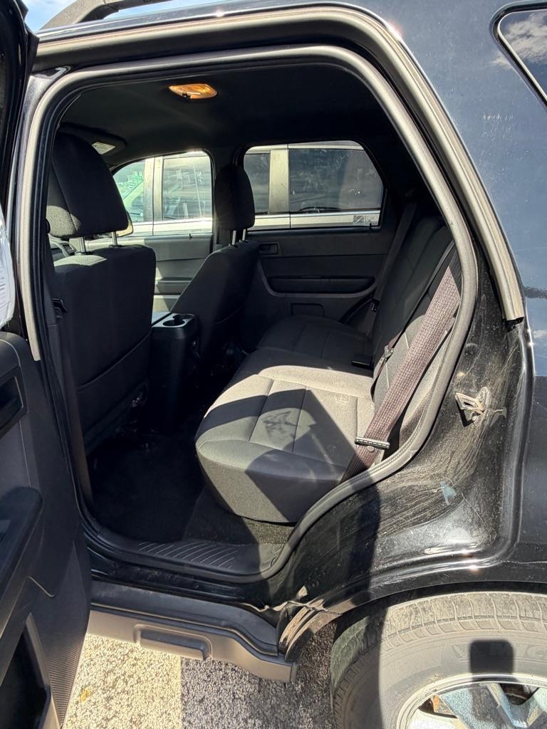 Ford Escape XLT FWD 2012