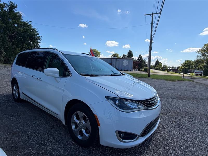 Chrysler Pacifica Hybrid Touring L 2018