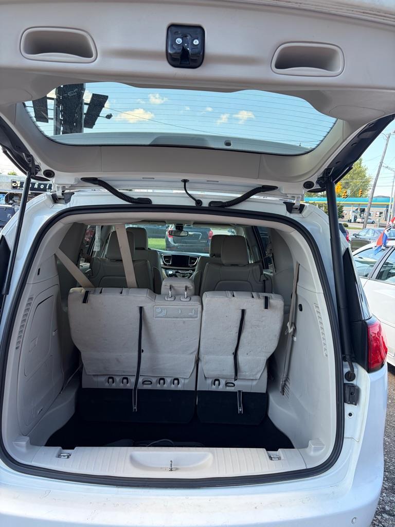 Chrysler Pacifica Hybrid Touring L 2018