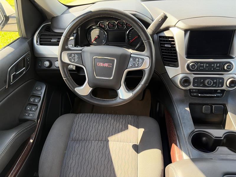 GMC Yukon XL SLE 4WD 2017
