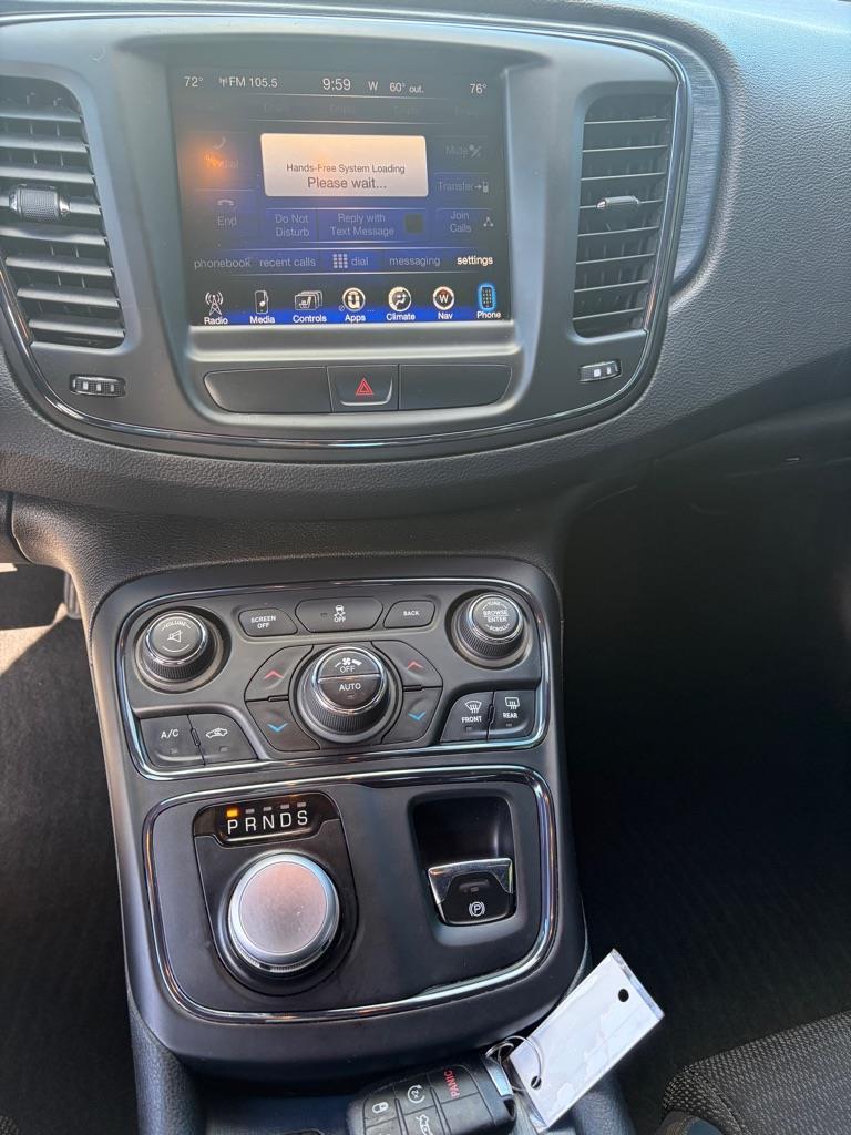 Chrysler 200 S AWD 2015