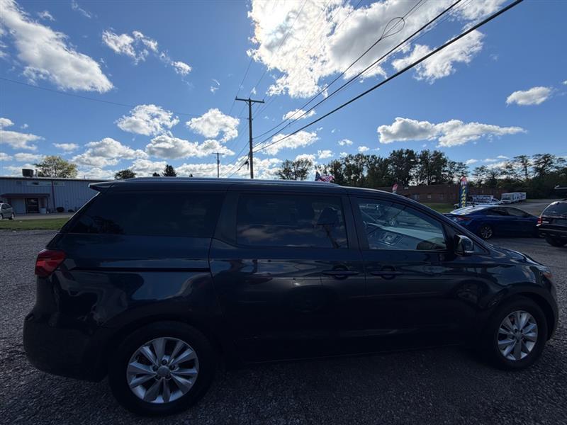 Kia Sedona LX 2016