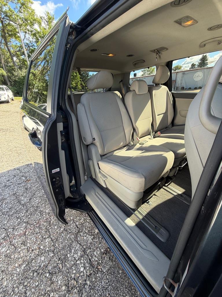 Kia Sedona LX 2016