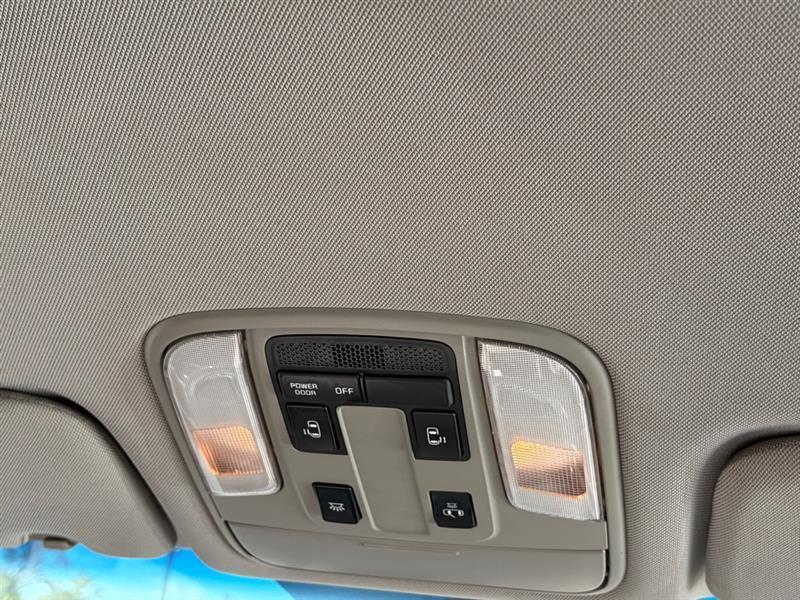 Kia Sedona LX 2016