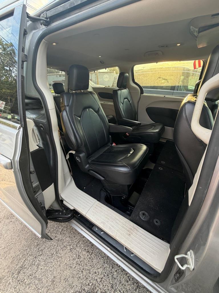 Chrysler Pacifica Touring-L 2019