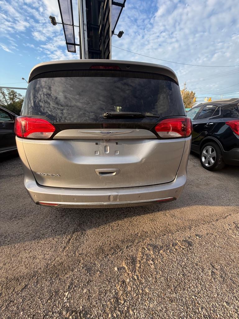 Chrysler Pacifica Touring-L 2019