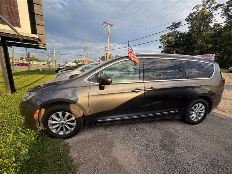 Chrysler Pacifica Touring-L 2019