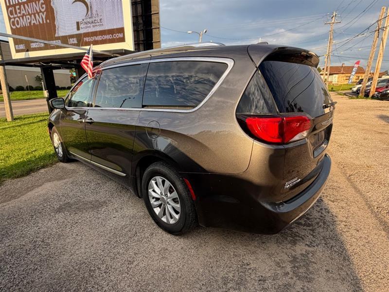 Chrysler Pacifica Touring-L 2019