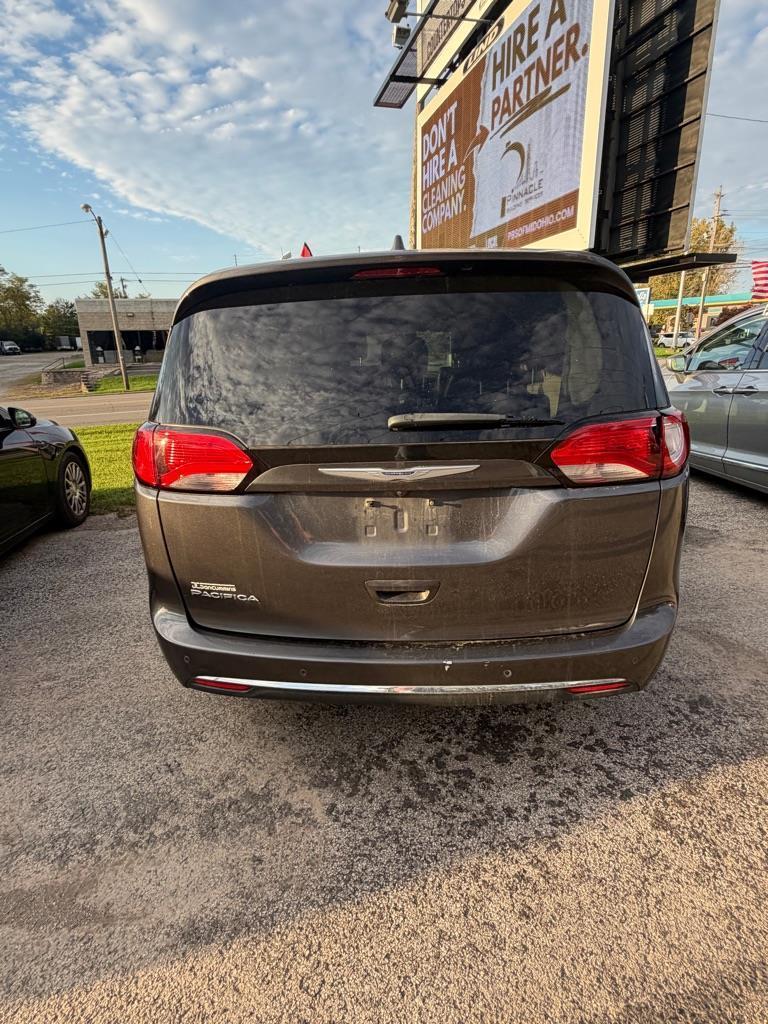 Chrysler Pacifica Touring-L 2019