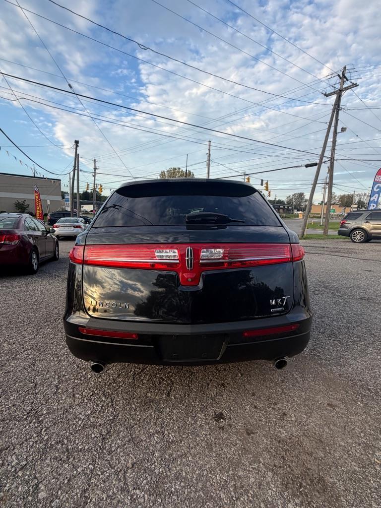 Lincoln MKT 3.5L with EcoBoost AWD 2014