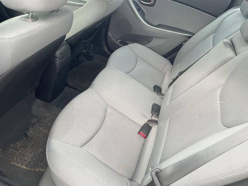 Hyundai Elantra GLS M/T 2013