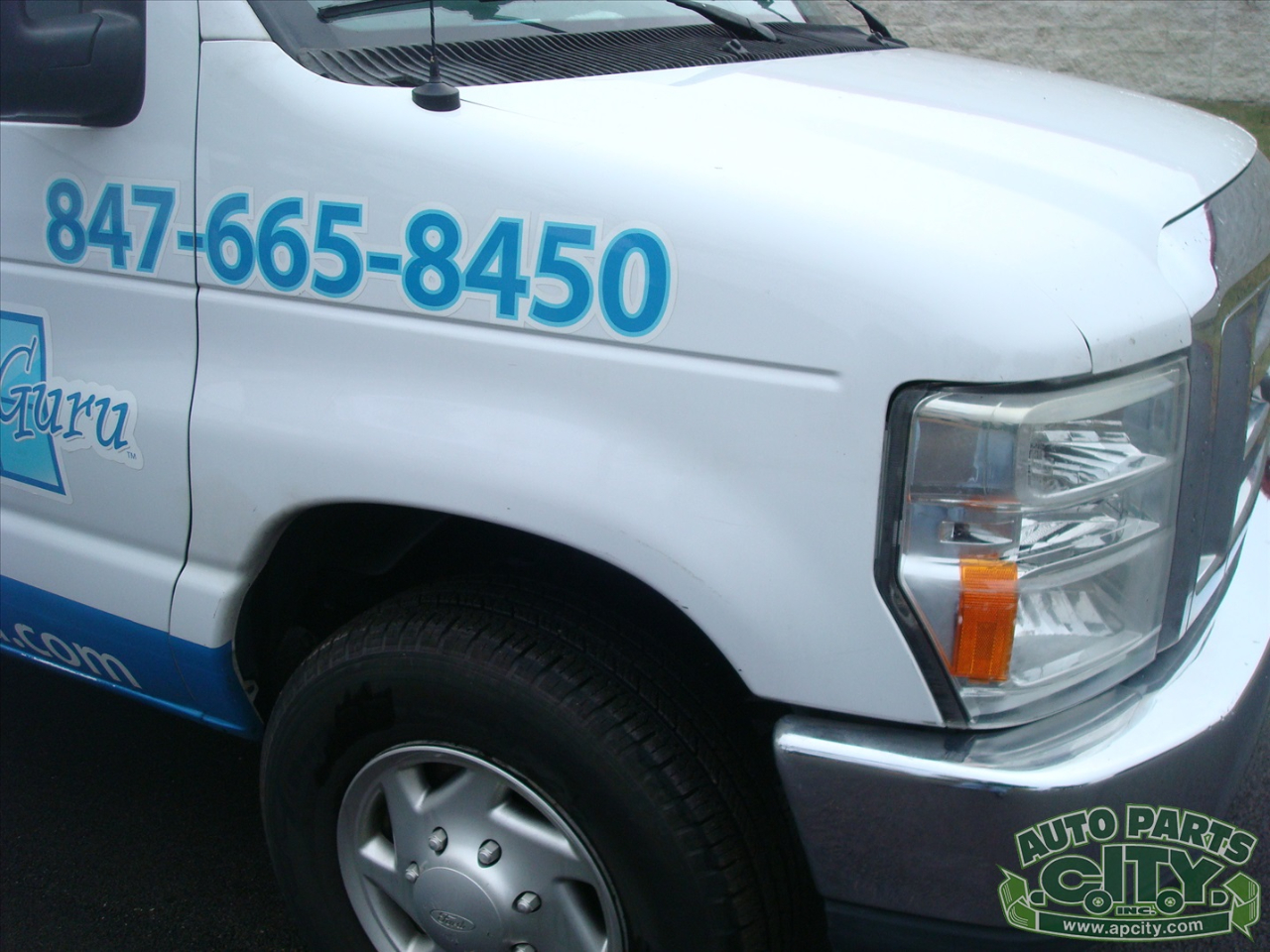 Ford Econoline E-250 2012