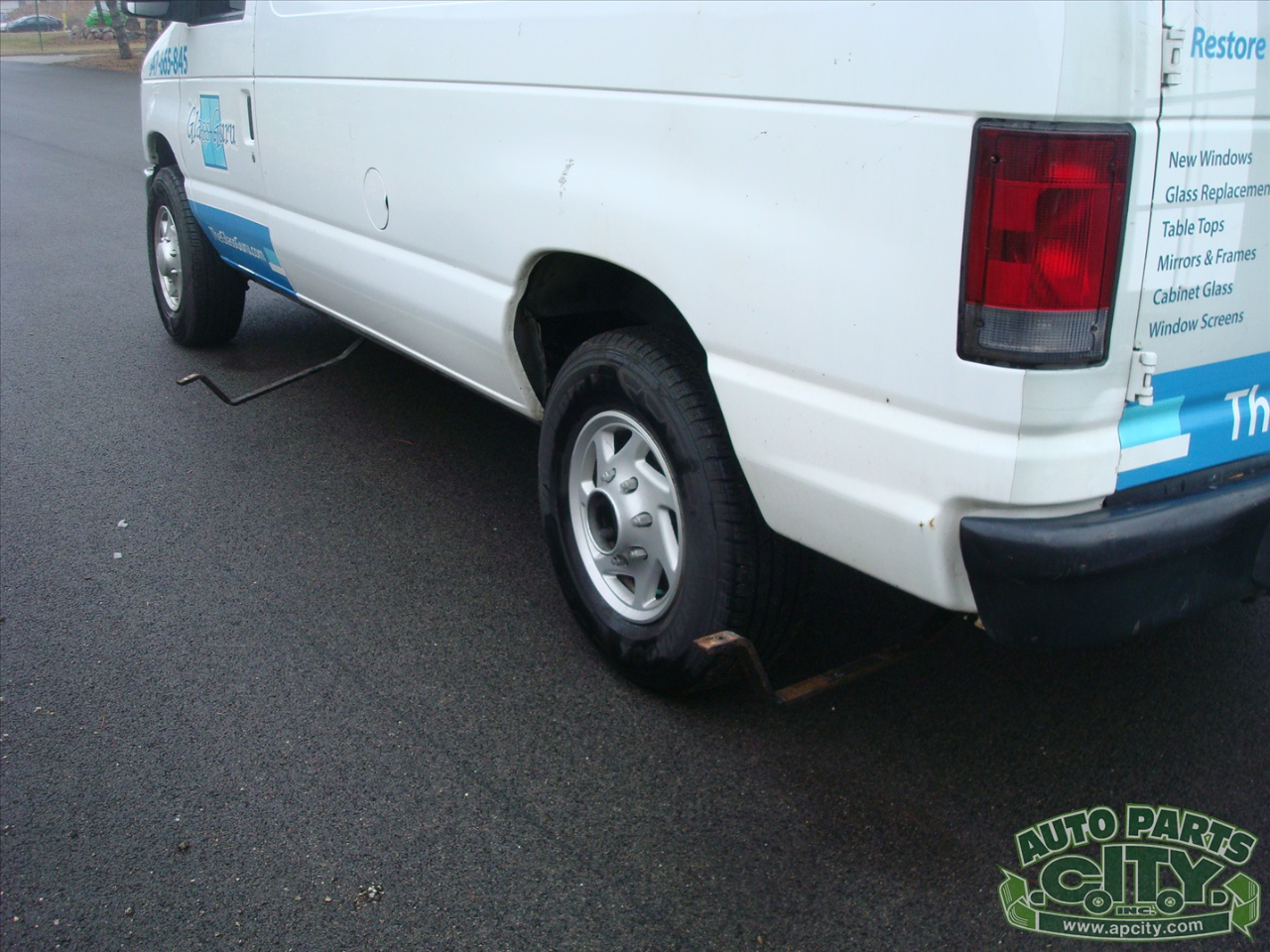 Ford Econoline E-250 2012