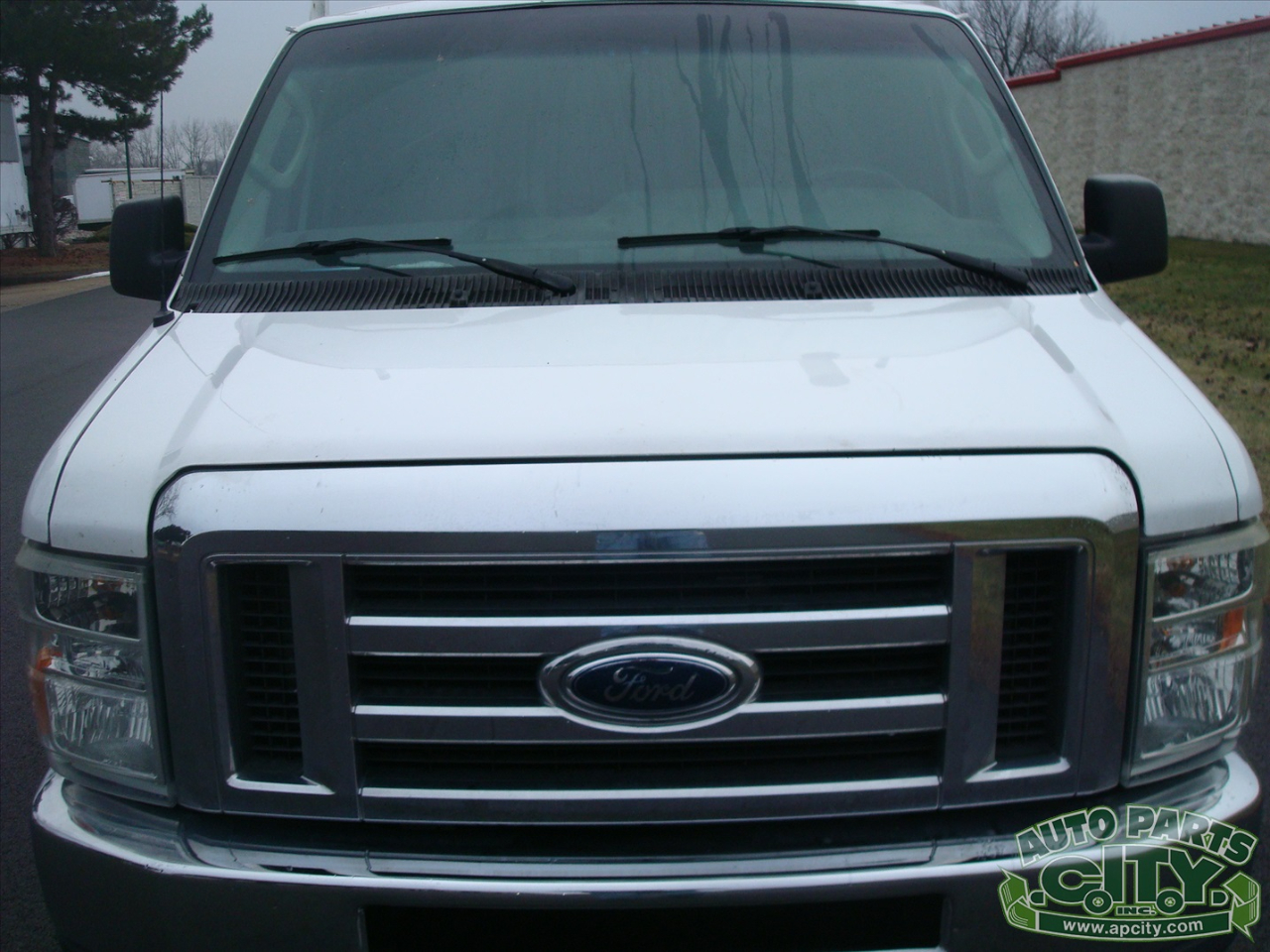 Ford Econoline E-250 2012