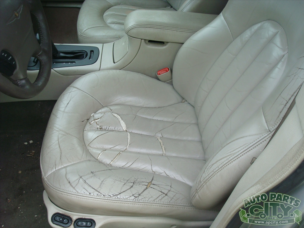 Chrysler 300M Base 2002