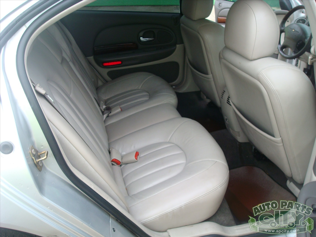 Chrysler 300M Base 2002