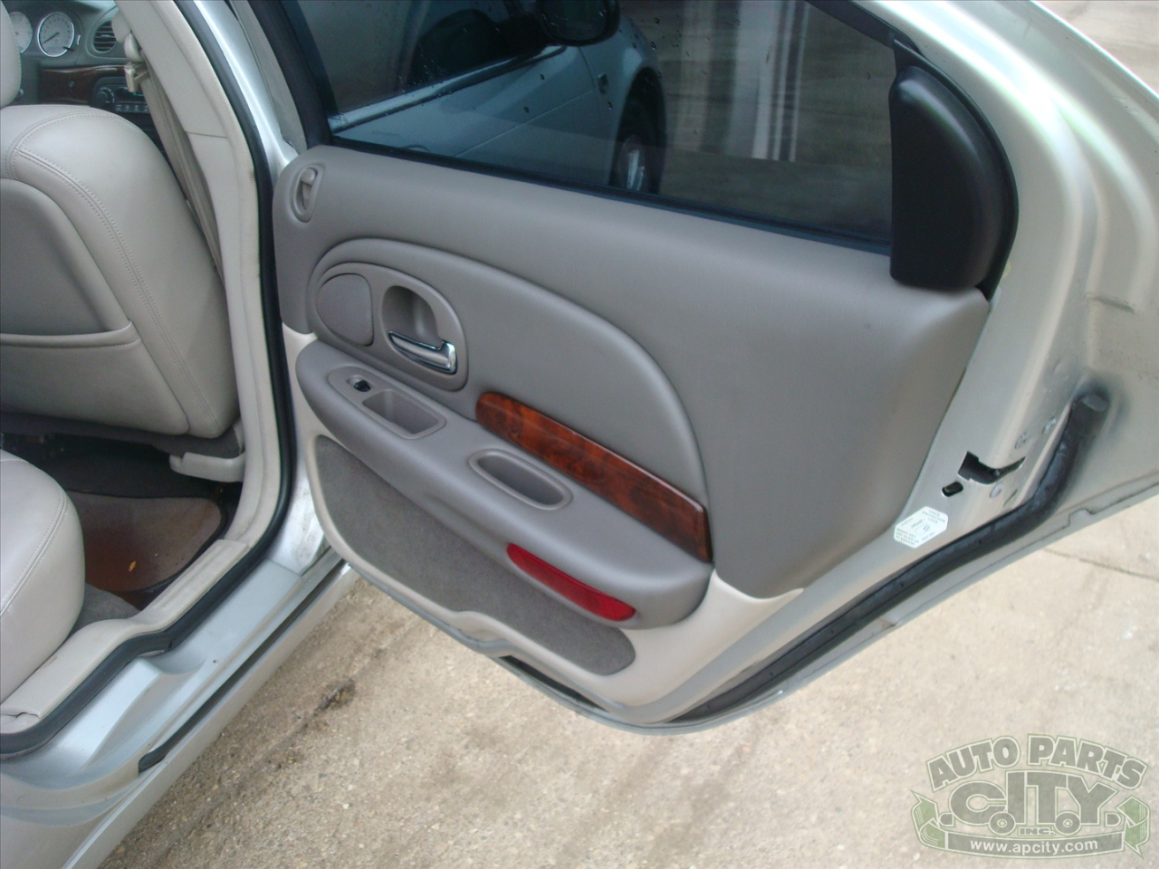 Chrysler 300M Base 2002