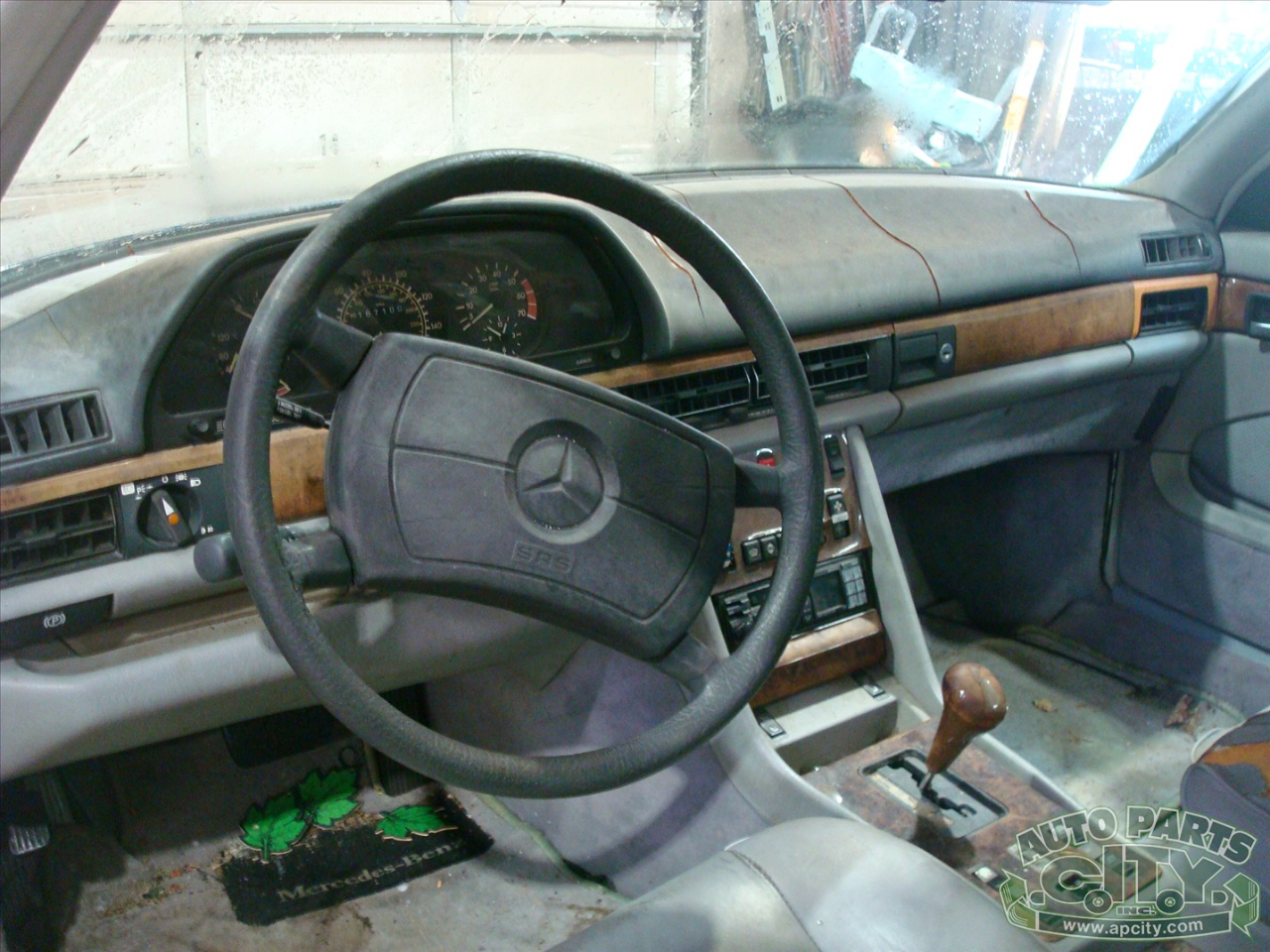 Mercedes-Benz 500 SEC 1985