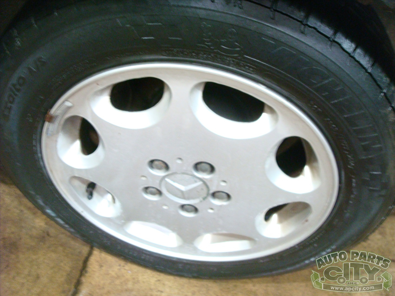 Mercedes-Benz 500 SEC 1985