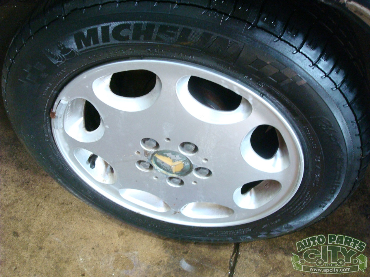 Mercedes-Benz 500 SEC 1985