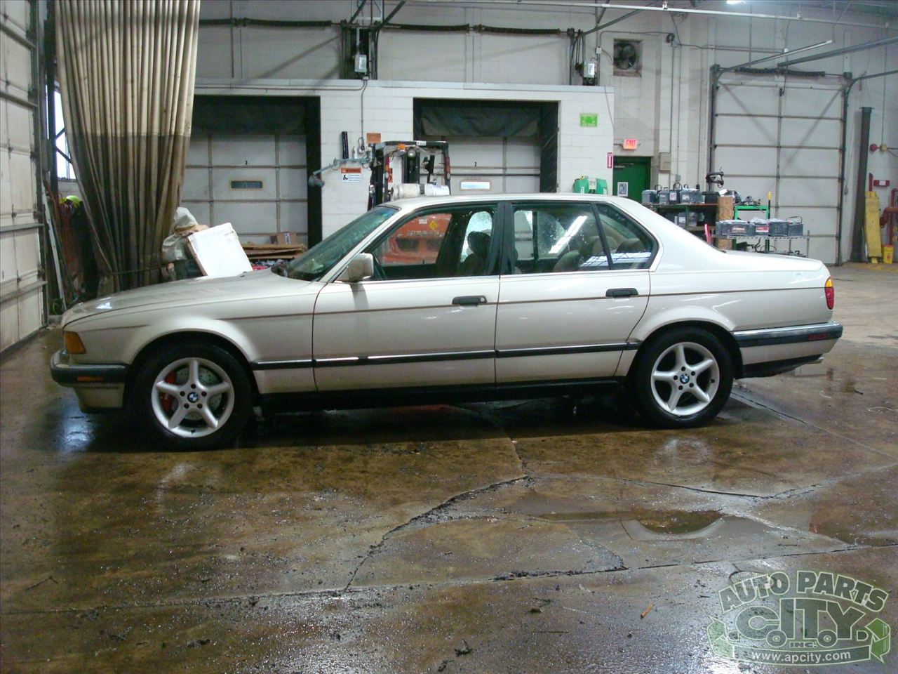 BMW 7-Series 735i 1990