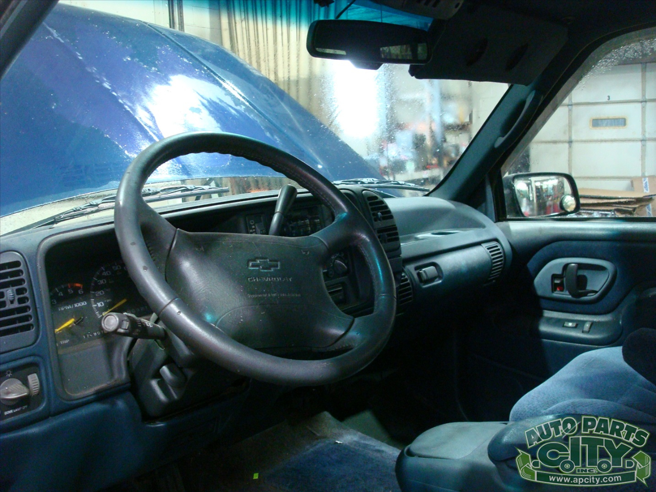 Chevrolet Tahoe 2-Door 4WD 1996