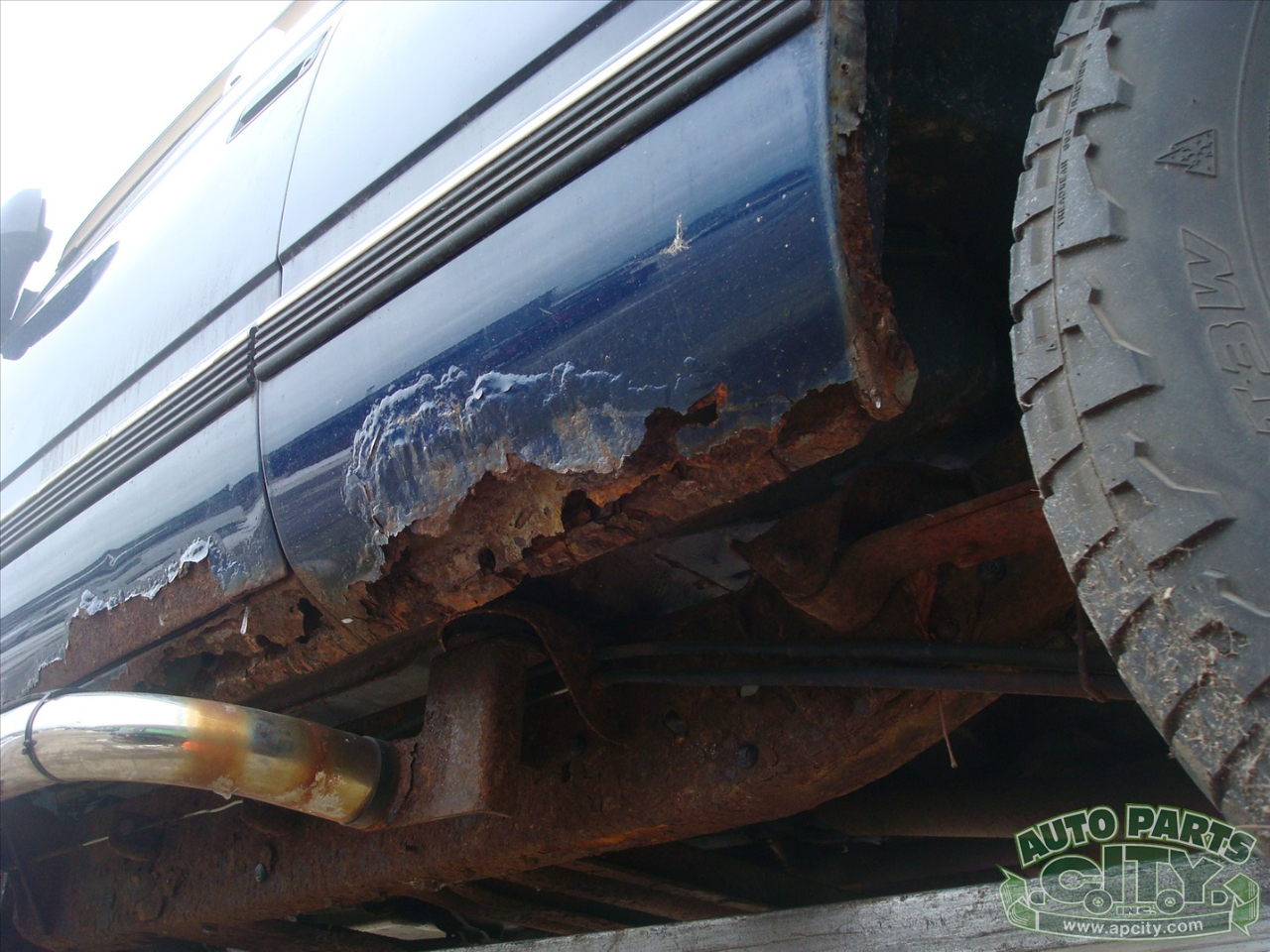 Chevrolet Tahoe 2-Door 4WD 1996