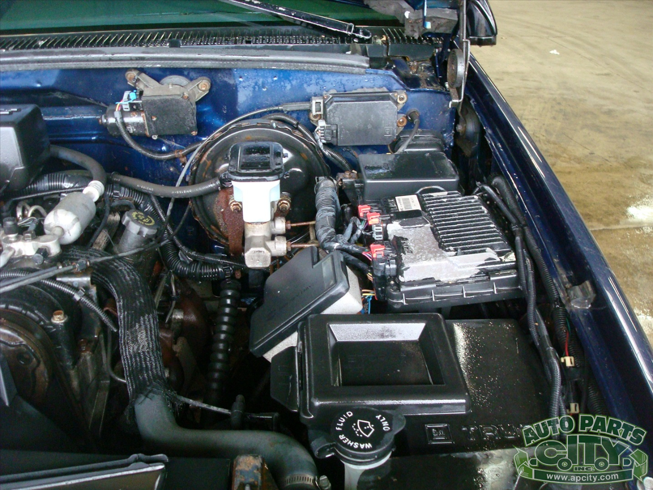 Chevrolet Tahoe 2-Door 4WD 1996