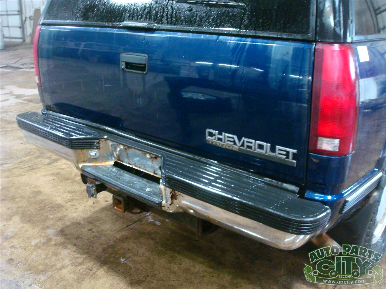 Chevrolet Tahoe 2-Door 4WD 1996