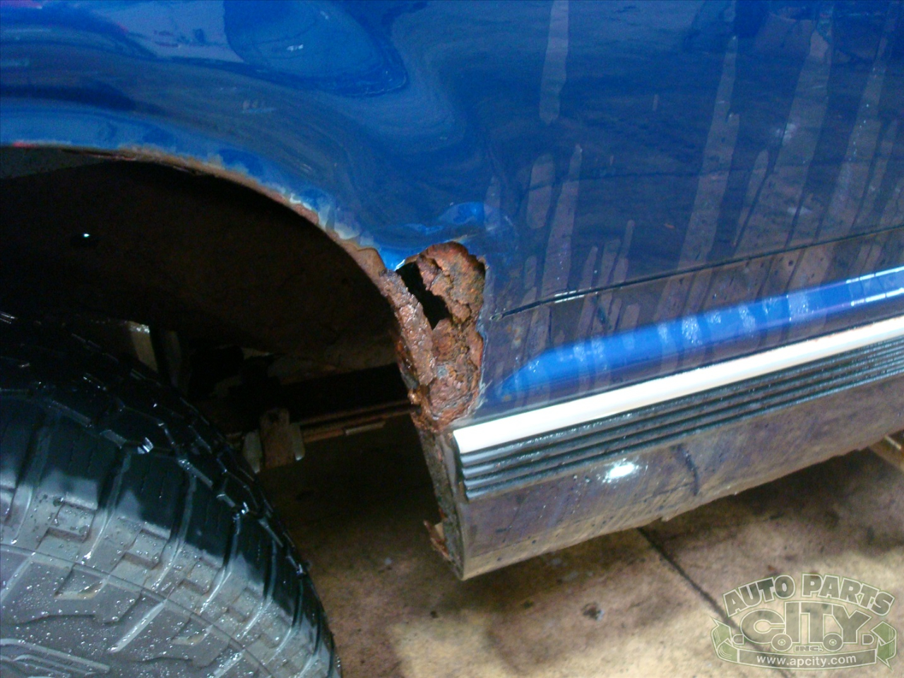 Chevrolet Tahoe 2-Door 4WD 1996