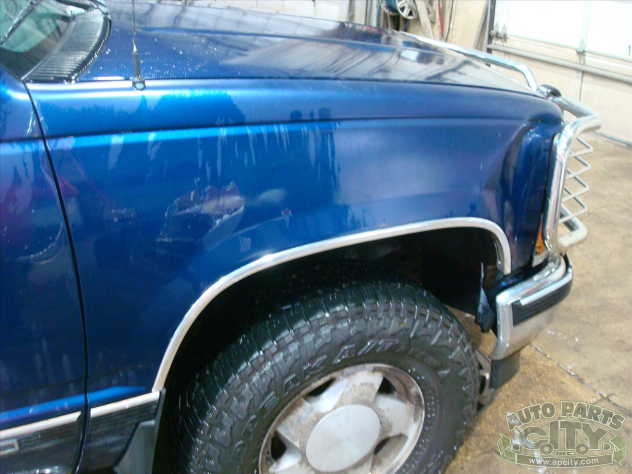 Chevrolet Tahoe 2-Door 4WD 1996