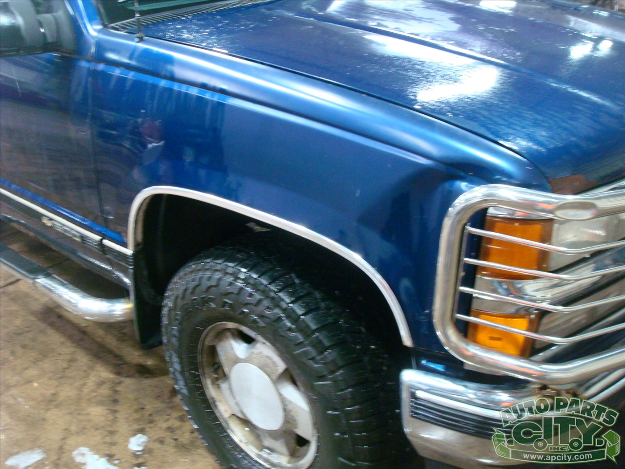 Chevrolet Tahoe 2-Door 4WD 1996