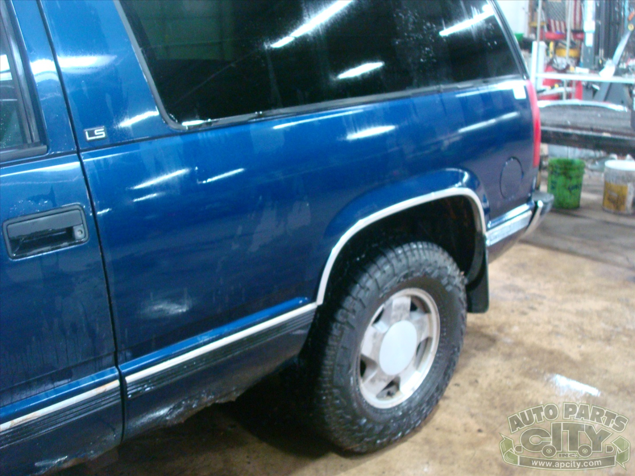 Chevrolet Tahoe 2-Door 4WD 1996