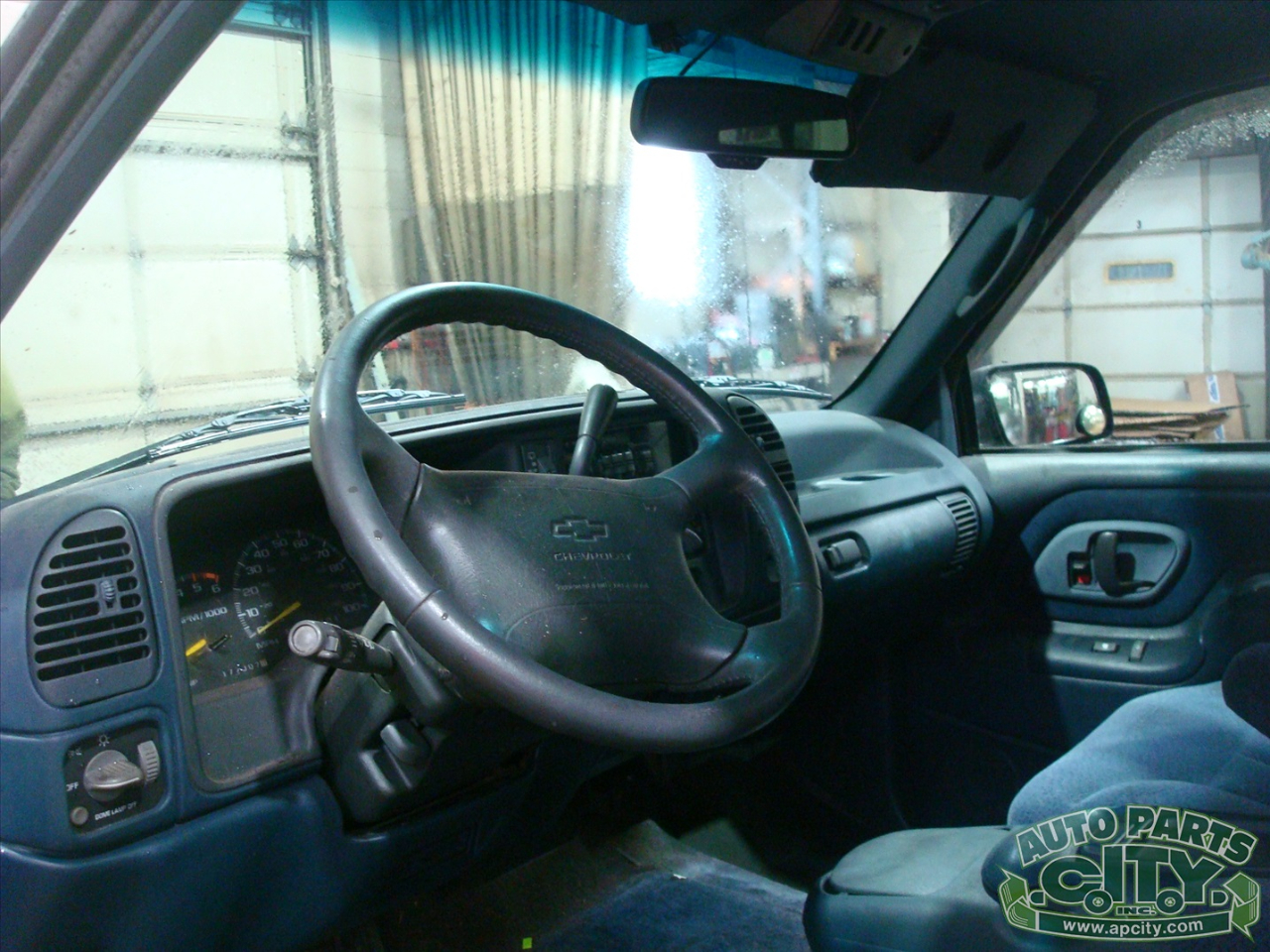 Chevrolet Tahoe 2-Door 4WD 1996