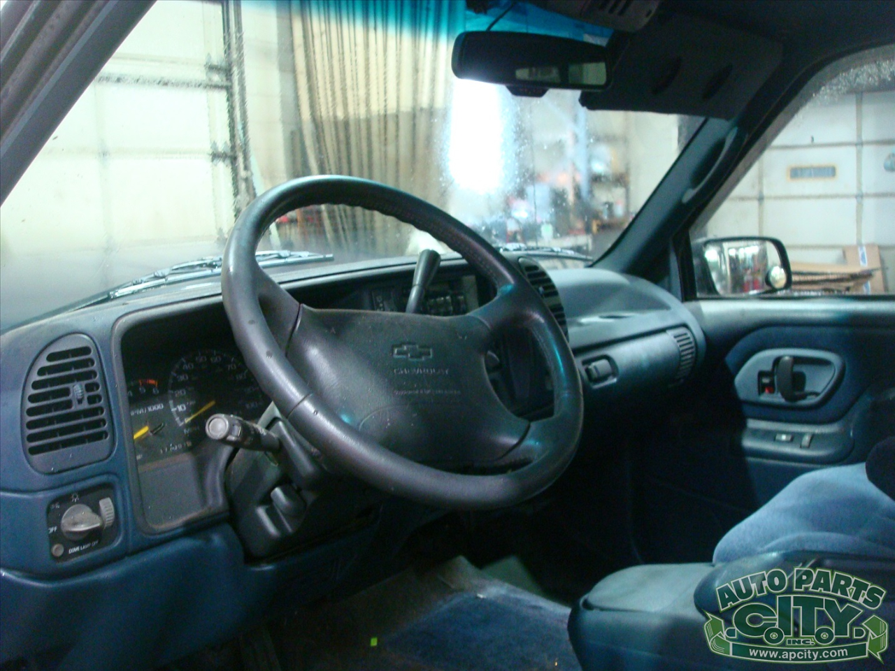 Chevrolet Tahoe 2-Door 4WD 1996