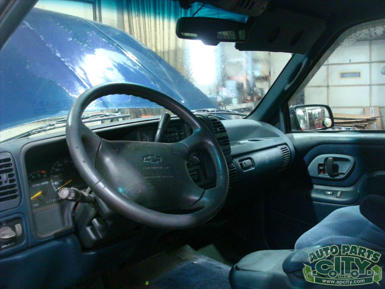 Chevrolet Tahoe 2-Door 4WD 1996