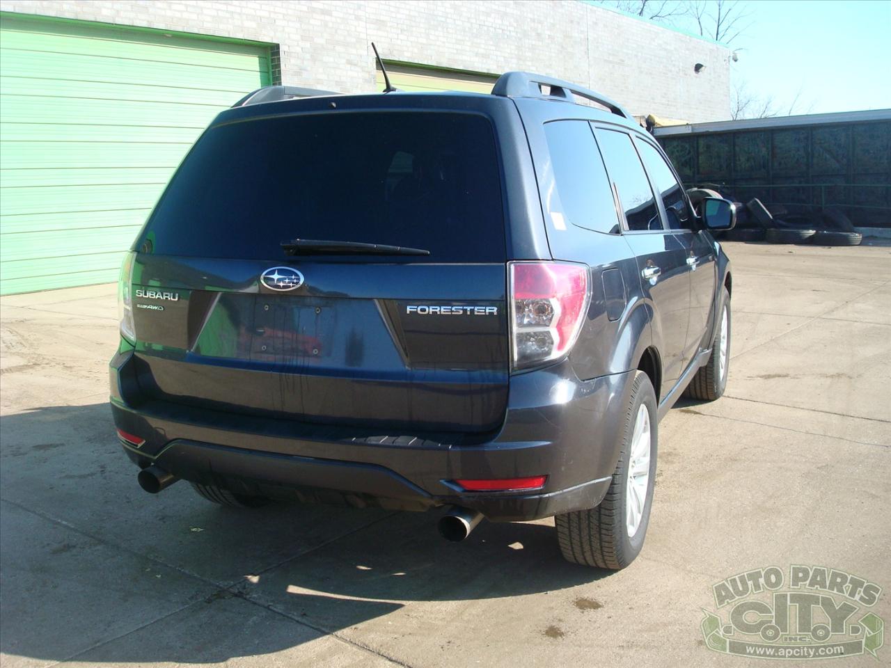 Subaru Forester 2.5X Premium 2011