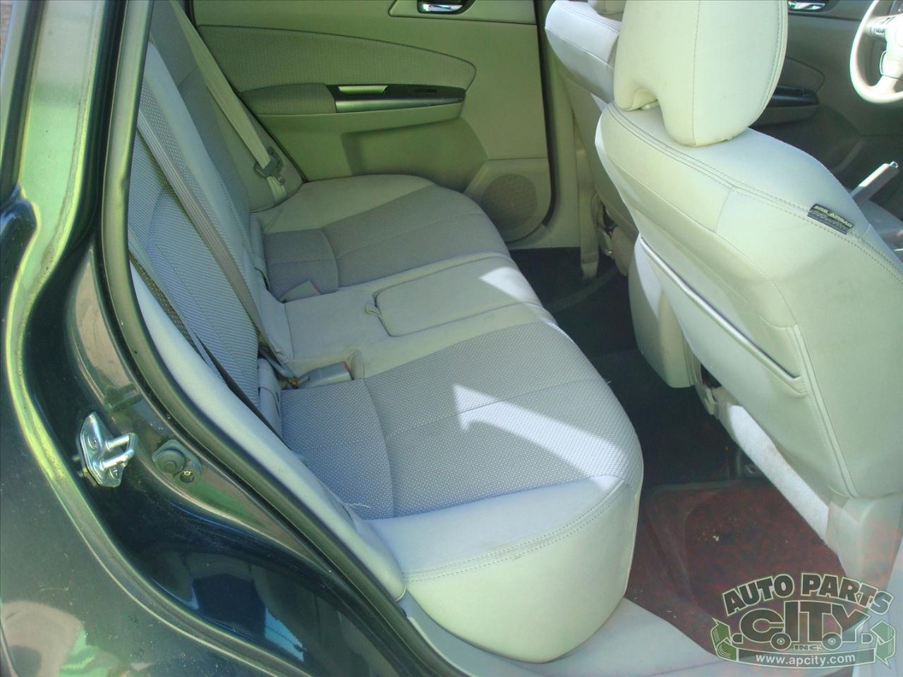 Subaru Forester 2.5X Premium 2011