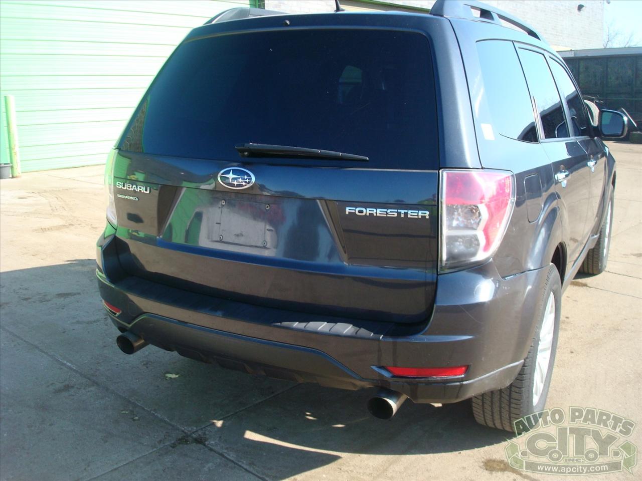 Subaru Forester 2.5X Premium 2011