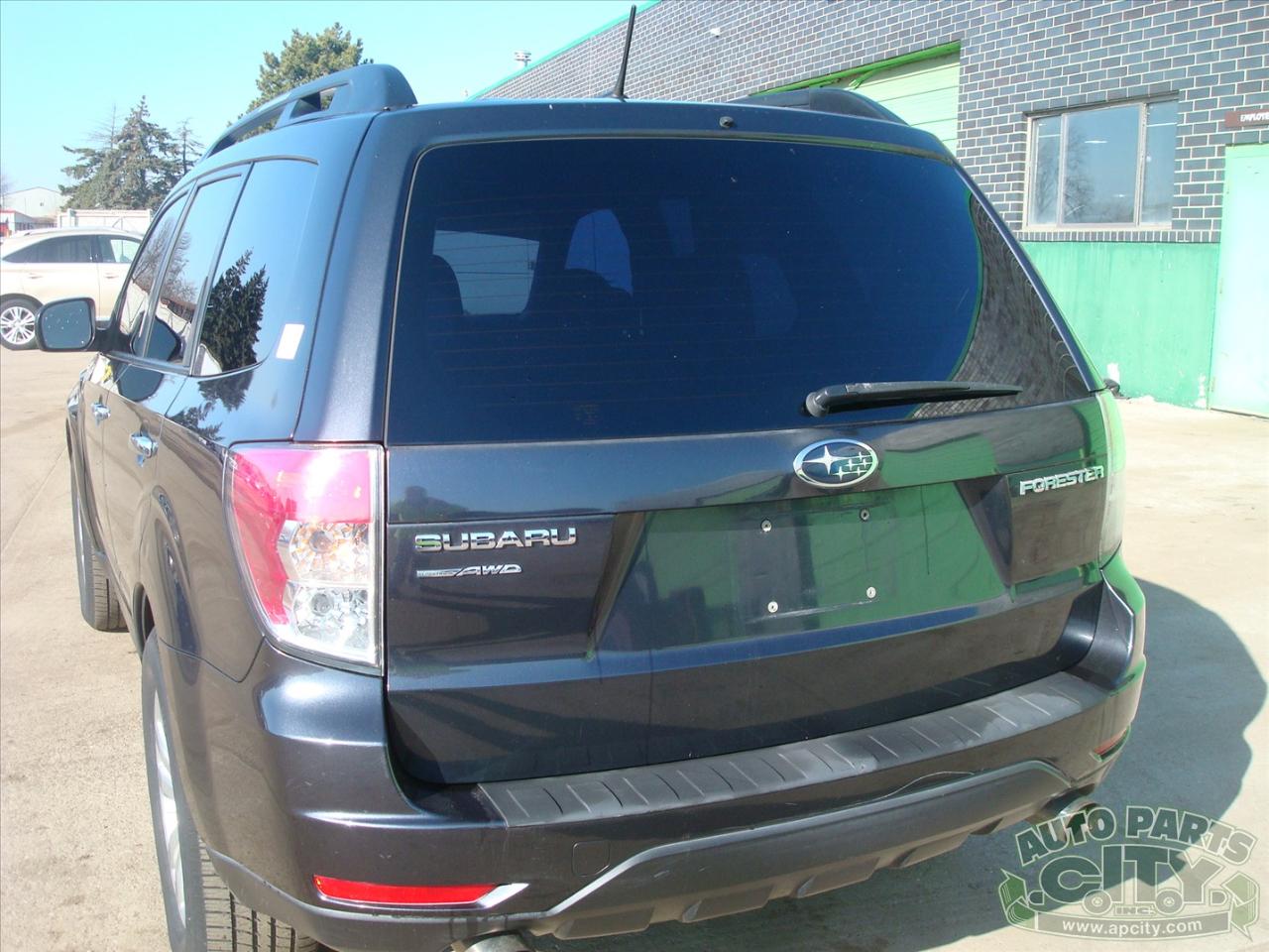 Subaru Forester 2.5X Premium 2011