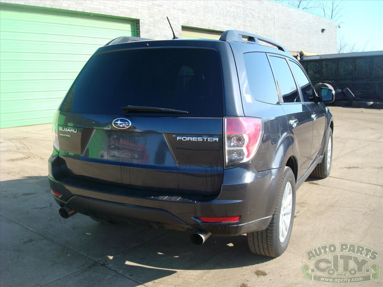 Subaru Forester 2.5X Premium 2011