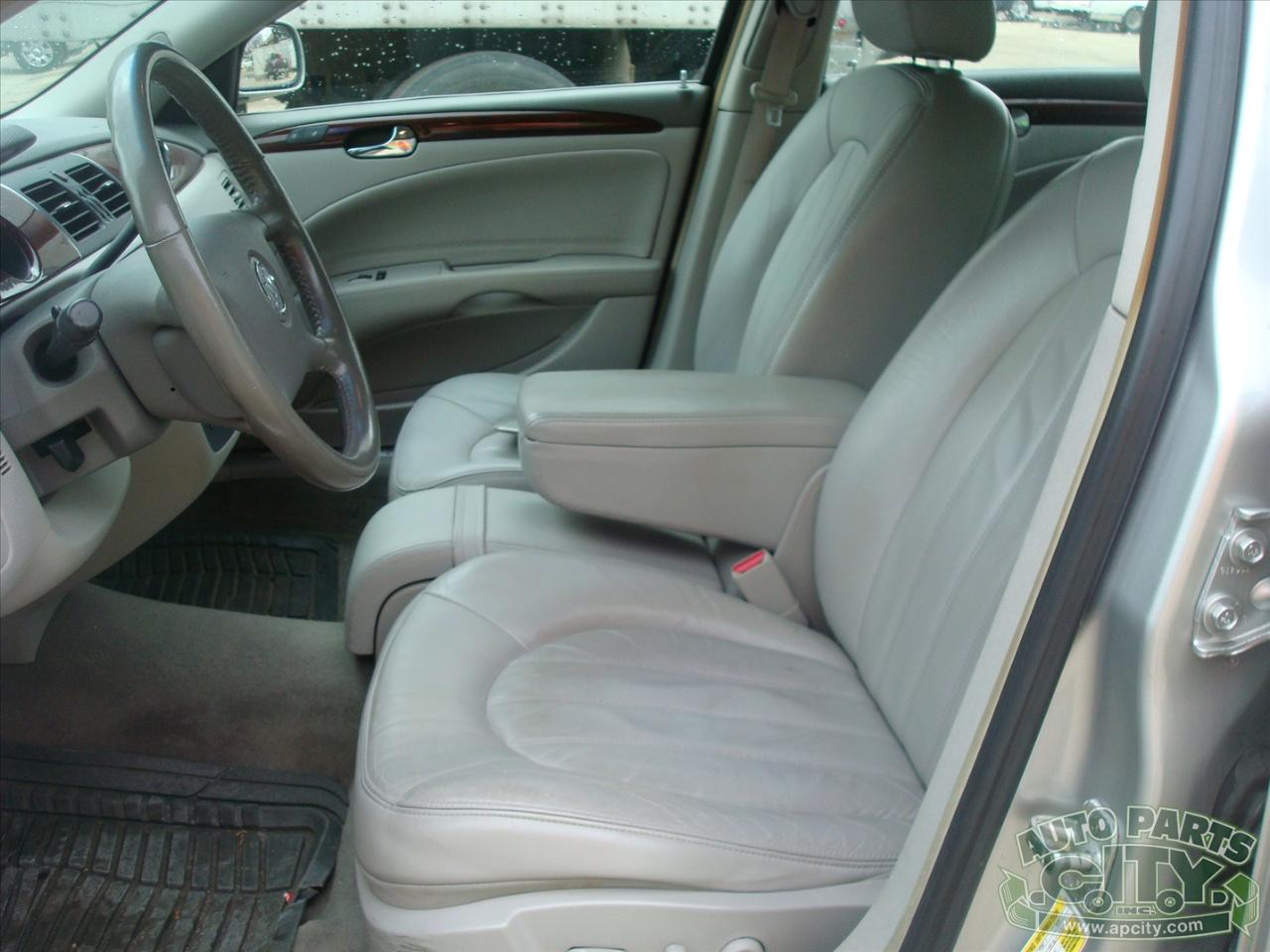 Buick Lucerne CXL V6 2006