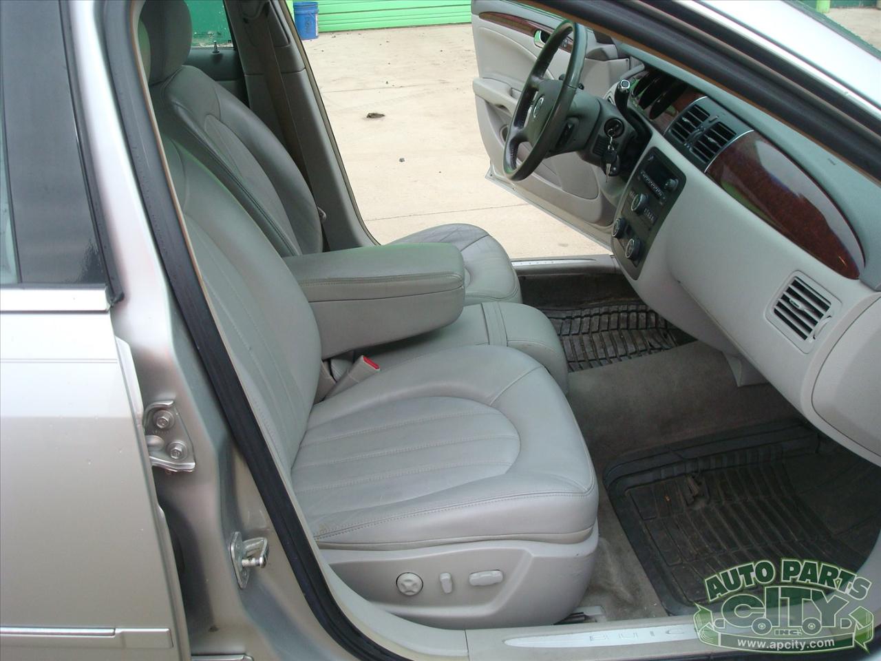 Buick Lucerne CXL V6 2006