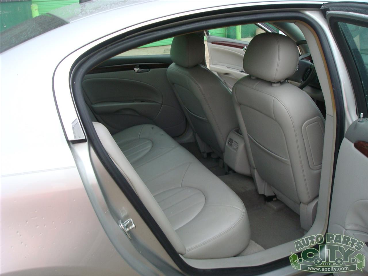 Buick Lucerne CXL V6 2006